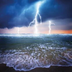 Lightning Beach (square)